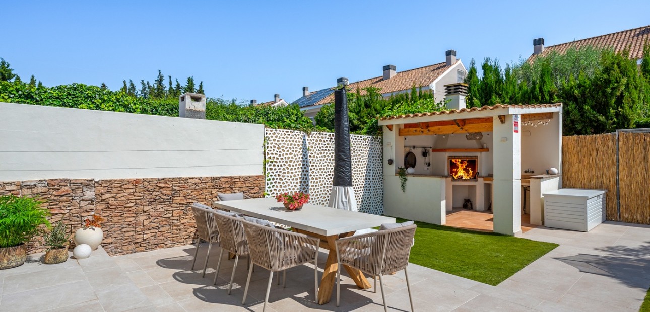 Sale - Townhouse -
Alicante - Playa San Juan
