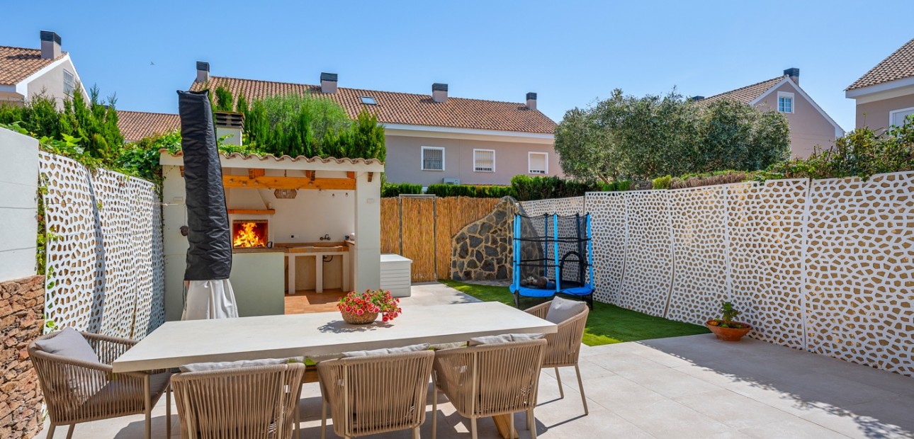 Sale - Townhouse -
Alicante - Playa San Juan