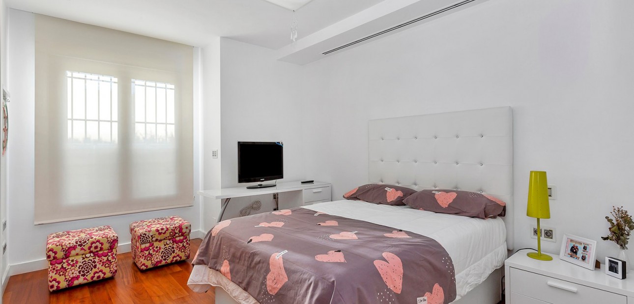 Sale - Detached Villa -
Algorfa - La Finca Golf Resort