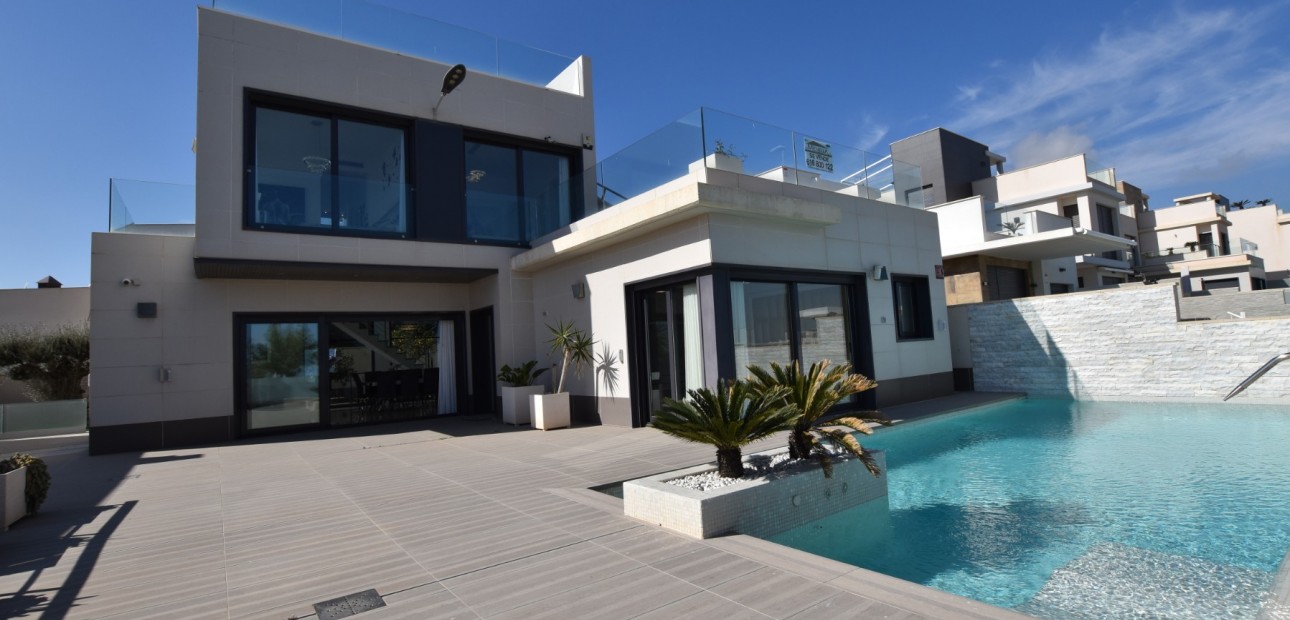 Sale - Detached Villa -
San Miguel de Salinas - San Miguel - Town