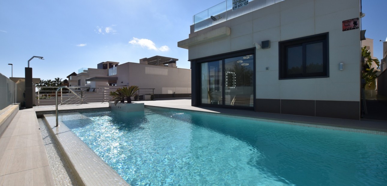 Sale - Detached Villa -
San Miguel de Salinas - San Miguel - Town