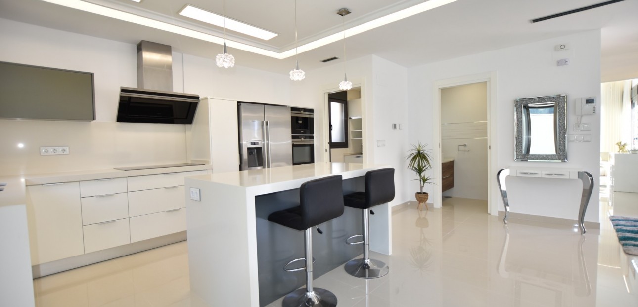 Sale - Detached Villa -
San Miguel de Salinas - San Miguel - Town
