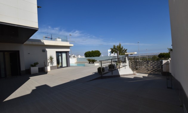 Sale - Detached Villa -
San Miguel de Salinas - San Miguel - Town