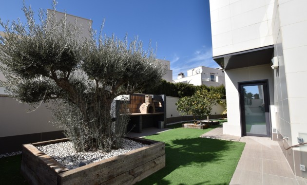 Sale - Detached Villa -
San Miguel de Salinas - San Miguel - Town