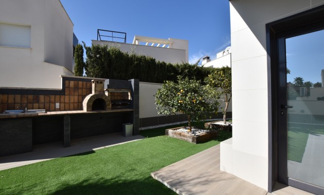 Sale - Detached Villa -
San Miguel de Salinas - San Miguel - Town