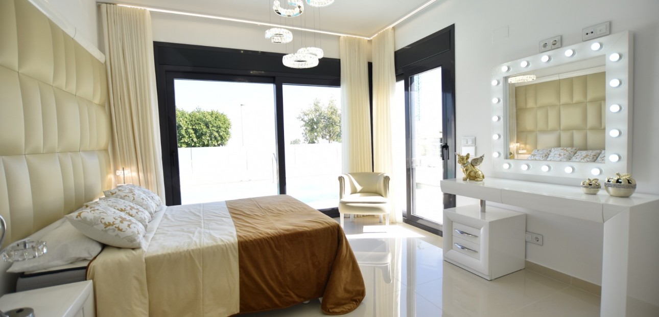 Sale - Detached Villa -
San Miguel de Salinas - San Miguel - Town