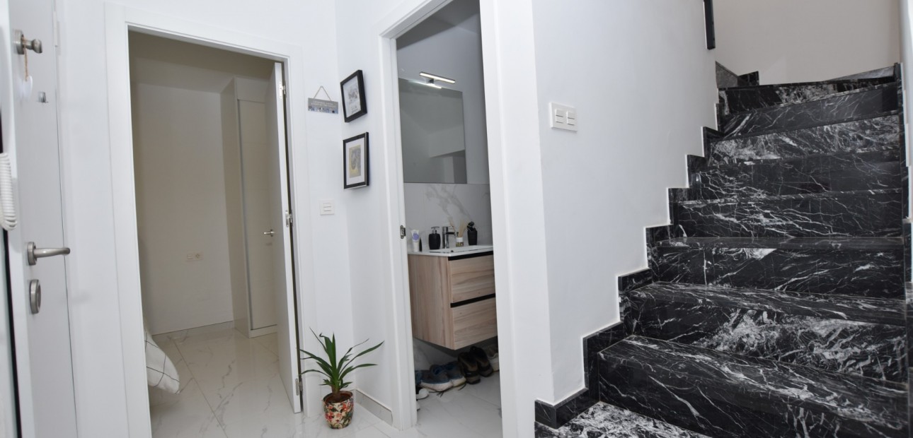 Sale - Detached Villa -
Los Montesinos - La Herrada