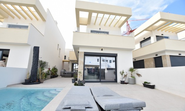Sale - Detached Villa -
Los Montesinos - La Herrada