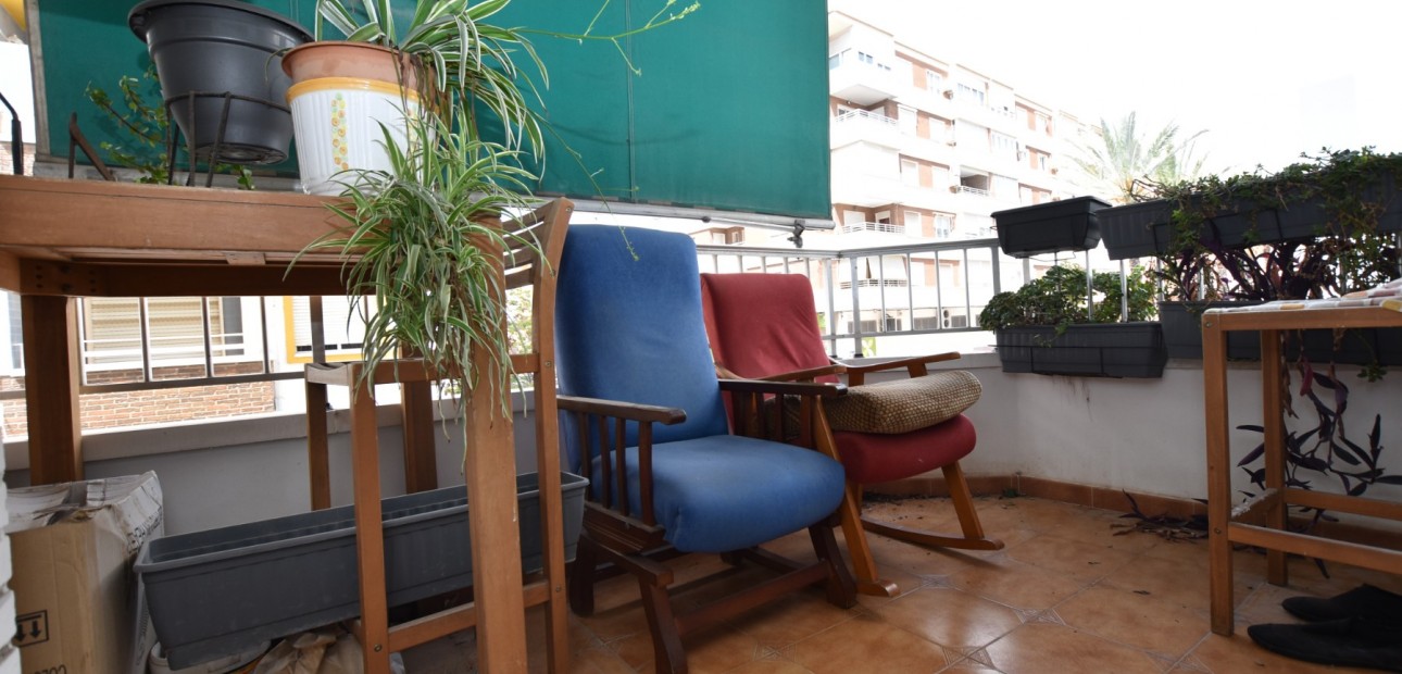 Sale - Apartment / flat -
Torrevieja - Torrevieja - Centre