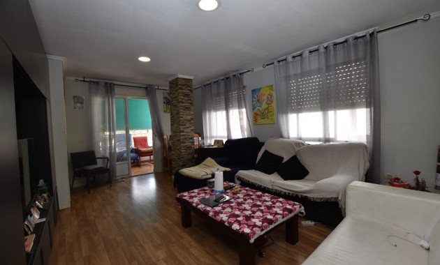 Sale - Apartment / flat -
Torrevieja - Torrevieja - Centre