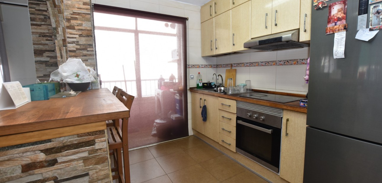 Sale - Apartment / flat -
Torrevieja - Torrevieja - Centre