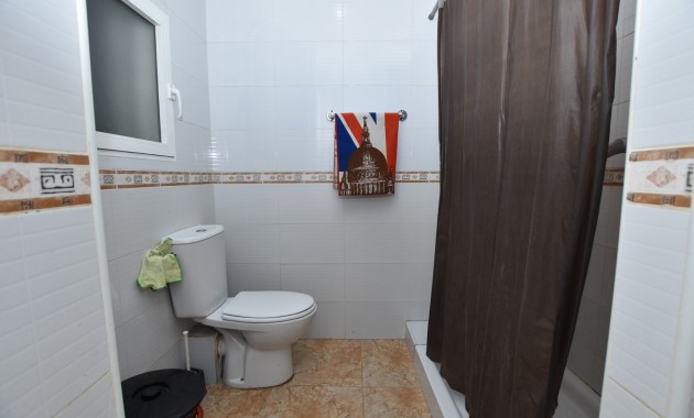 Sale - Apartment / flat -
Torrevieja - Torrevieja - Centre