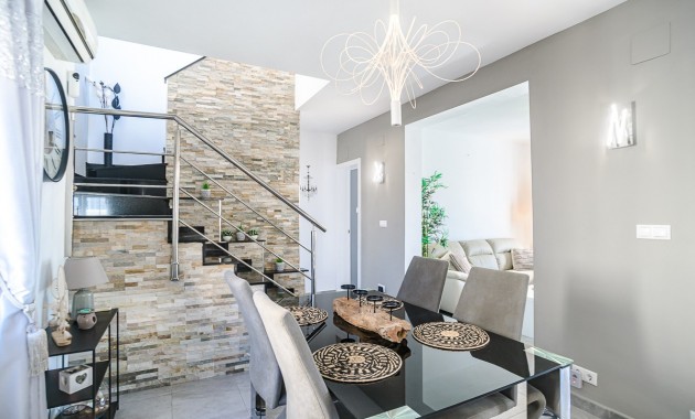 Sale - House -
Algorfa - ALGORFA