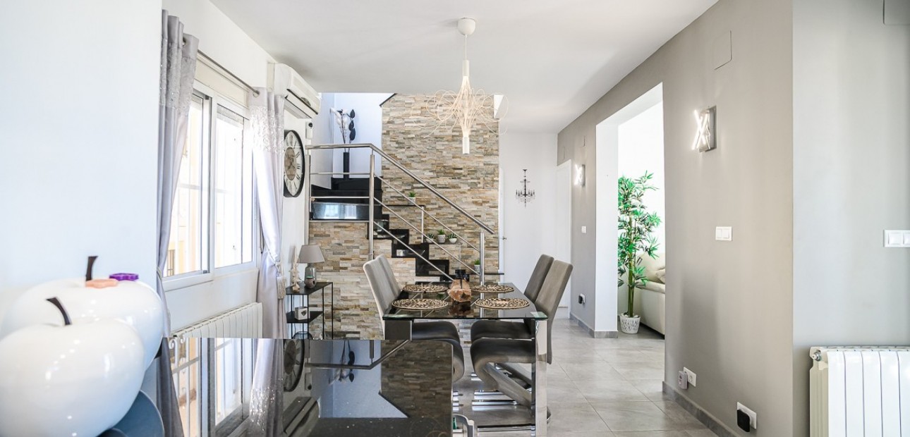 Sale - House -
Algorfa - ALGORFA