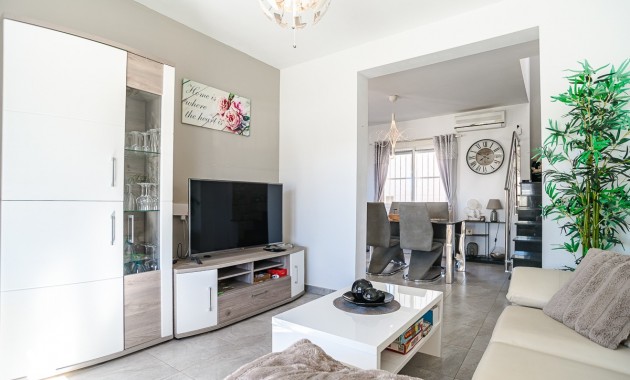 Sale - House -
Algorfa - ALGORFA