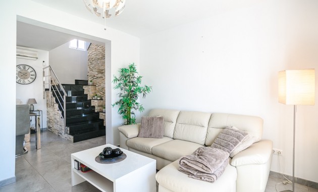 Sale - House -
Algorfa - ALGORFA