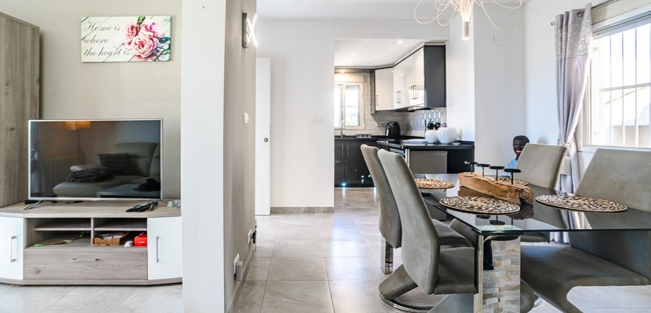 Sale - House -
Algorfa - ALGORFA