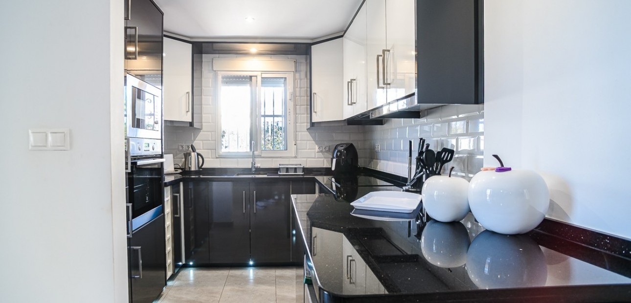 Sale - House -
Algorfa - ALGORFA