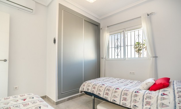Sale - House -
Algorfa - ALGORFA