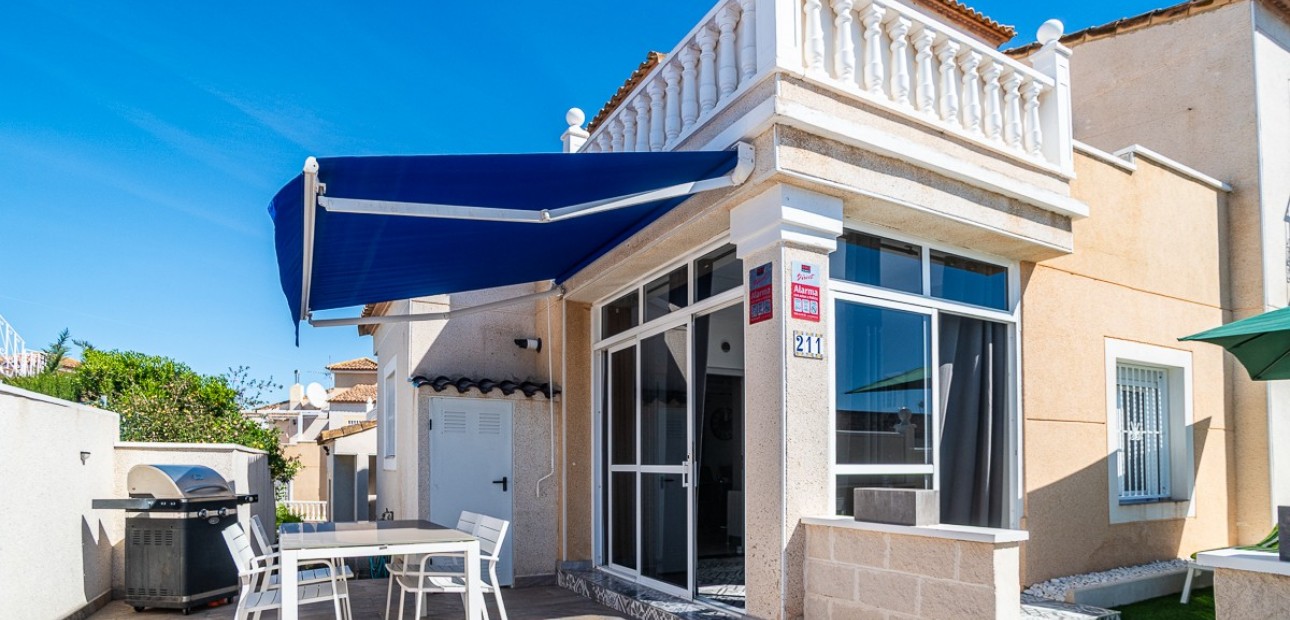 Sale - House -
Algorfa - ALGORFA