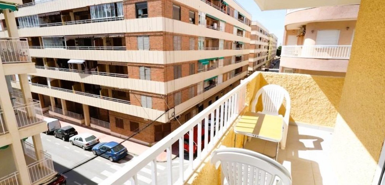 Sale - Apartment / flat -
Torrevieja - Acequion