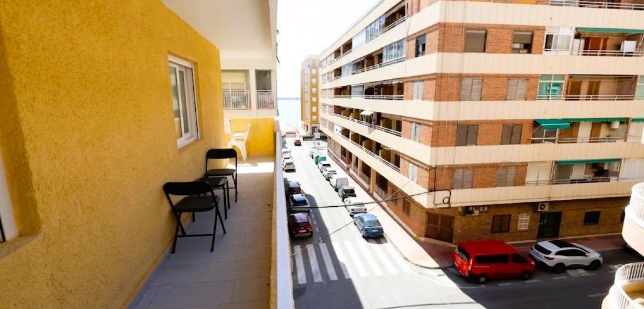 Sale - Apartment / flat -
Torrevieja - Acequion
