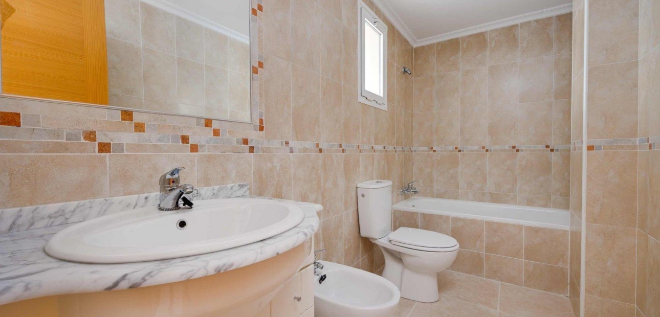 Sale - Apartment / flat -
San Fulgencio - San fulgencio pueblo