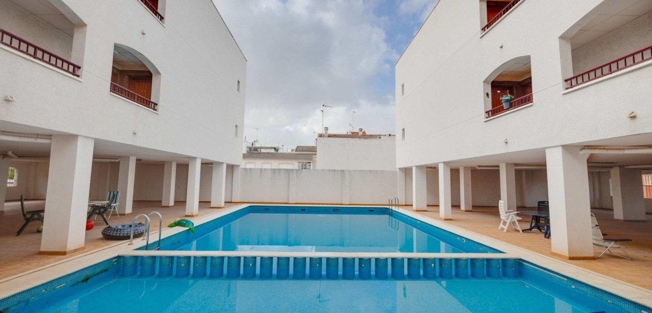 Sale - Apartment / flat -
San Fulgencio - San fulgencio pueblo
