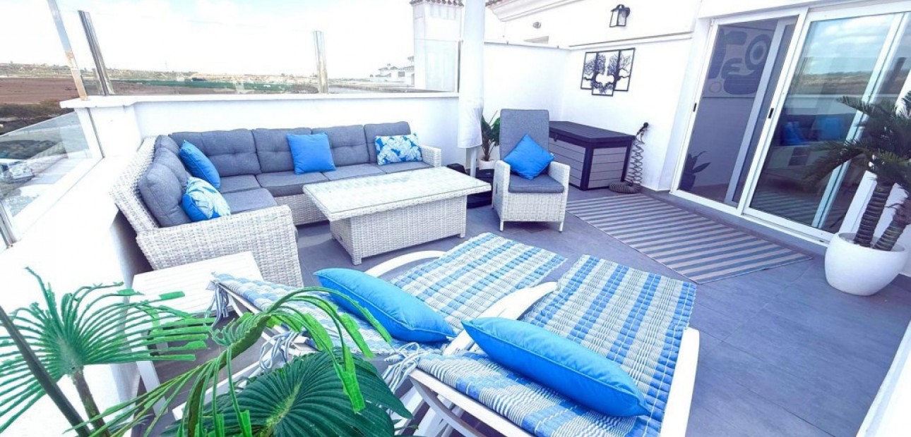 Venta - Apartamento / piso -
Murcia