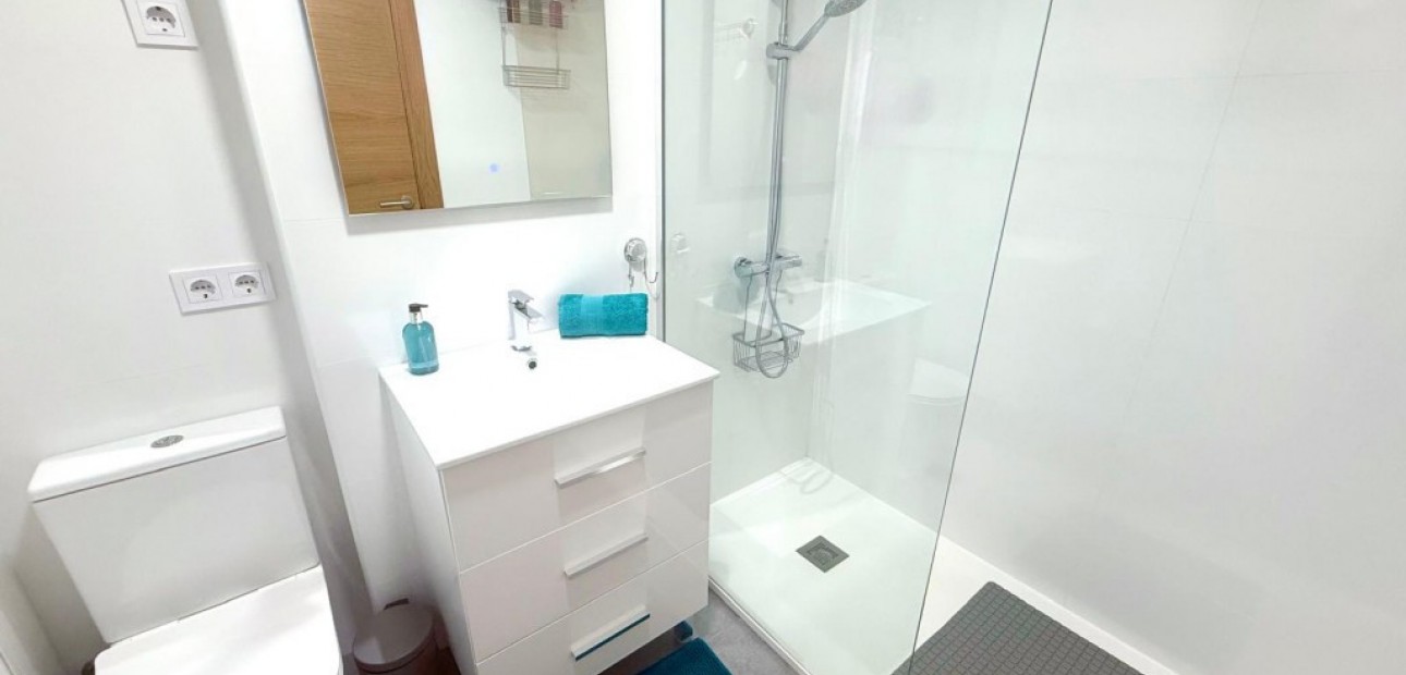 Venta - Apartamento / piso -
Murcia