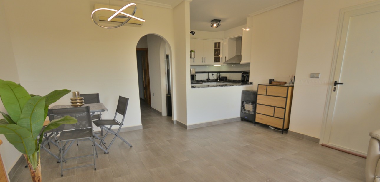 Sale - Apartment / flat -
Formentera del Segura - Formentera - Village
