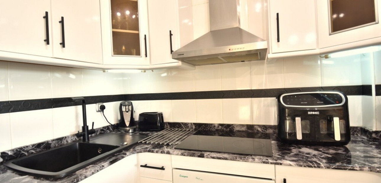 Sale - Apartment / flat -
Formentera del Segura - Formentera - Village