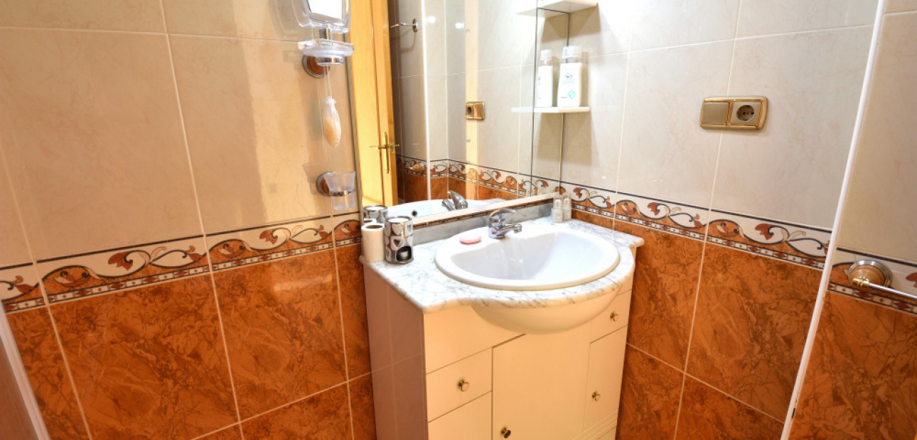 Sale - Apartment / flat -
Formentera del Segura - Formentera - Village