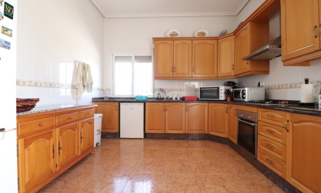 Sale - Country Property -
Albatera - Albatera - Country
