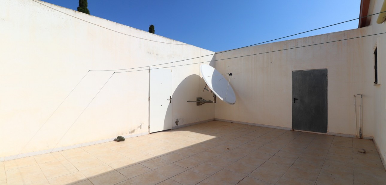 Sale - Country Property -
Albatera - Albatera - Country
