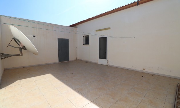 Sale - Country Property -
Albatera - Albatera - Country