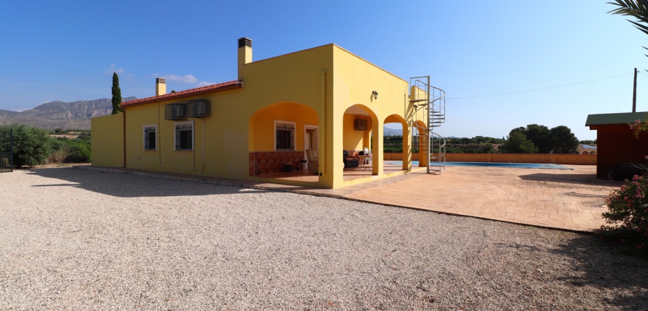 Sale - Country Property -
Albatera - Albatera - Country