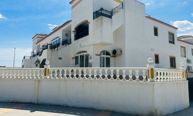 Sale - Apartment / flat -
Orihuela - Entre Naranjos Vistabella