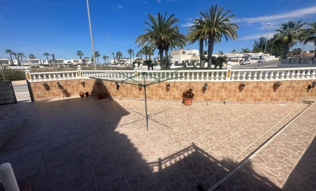 Sale - Apartment / flat -
Orihuela - Entre Naranjos Vistabella
