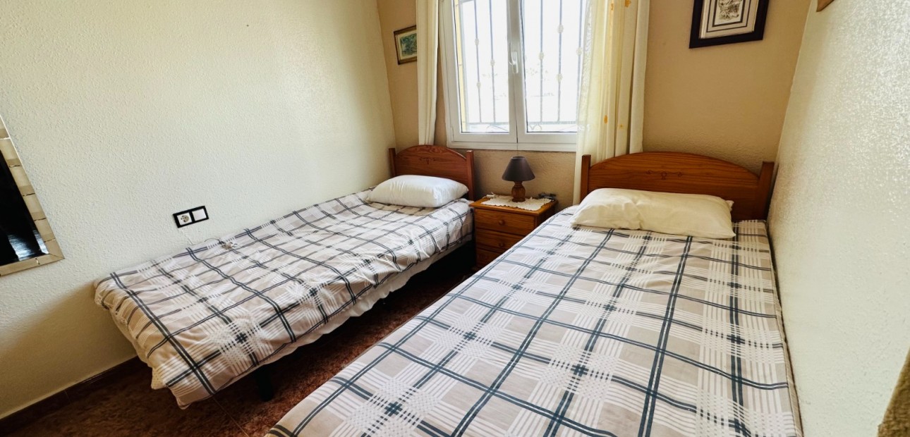 Sale - Apartment / flat -
Orihuela - Entre Naranjos Vistabella