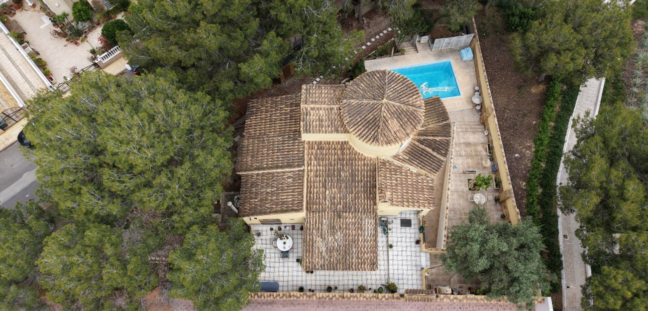 Herverkoop - Detached Villa -
Orihuela Costa - Villamartin