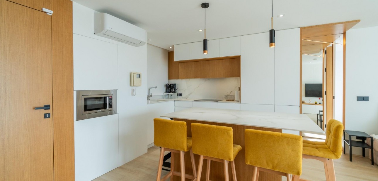 Sale - Apartment / flat -
Guardamar del Segura - Puerto Deportivo
