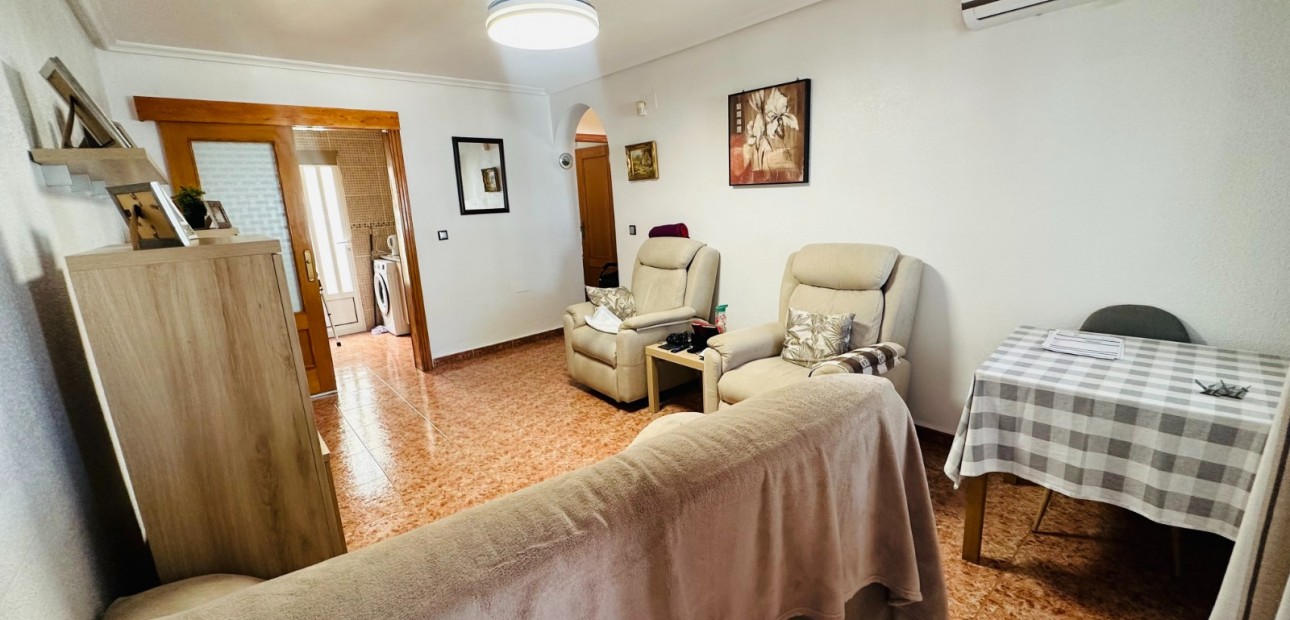 Sale - Apartment / flat -
Orihuela - Entre Naranjos Vistabella