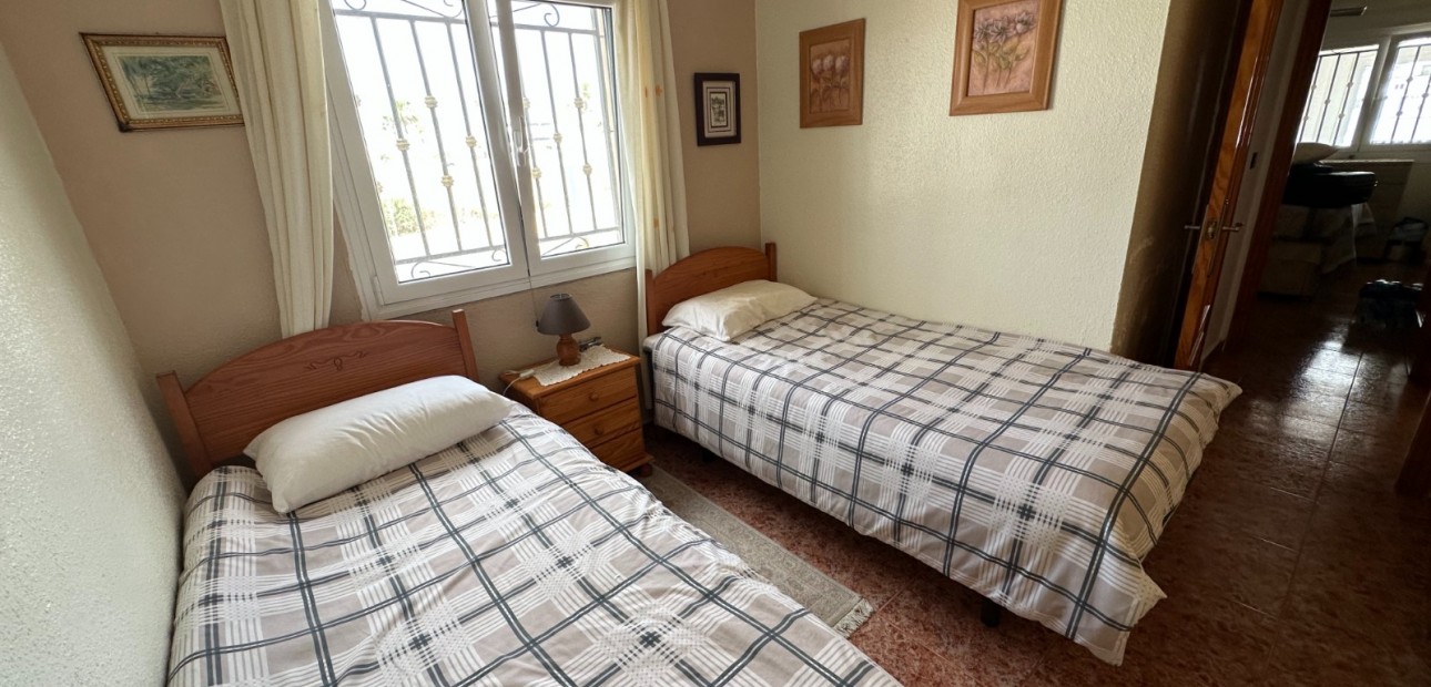 Sale - Apartment / flat -
Orihuela - Entre Naranjos Vistabella