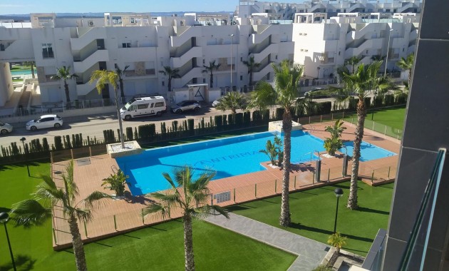 Sale - Bungalow -
Guardamar del Segura - EL RASO