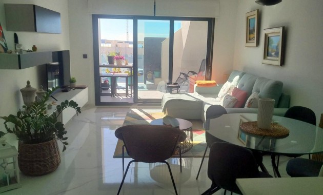 Sale - Bungalow -
Guardamar del Segura - EL RASO