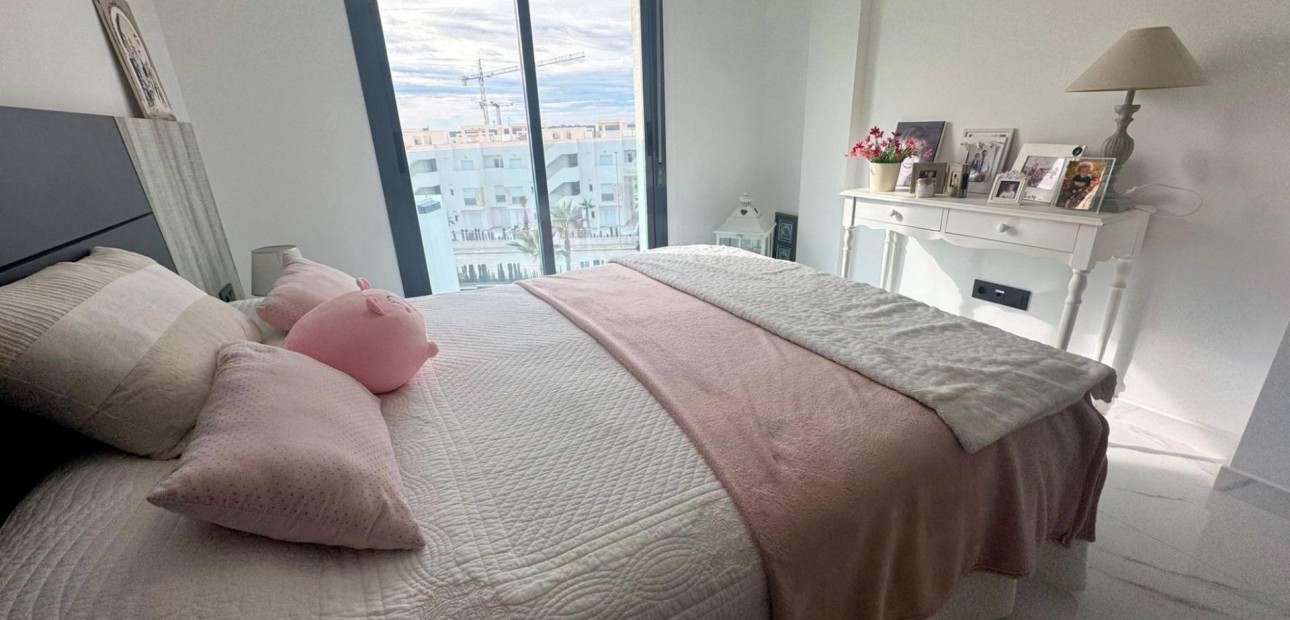 Sale - Bungalow -
Guardamar del Segura - EL RASO