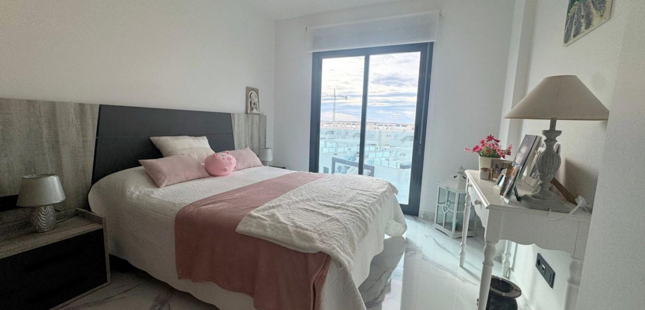 Sale - Bungalow -
Guardamar del Segura - EL RASO