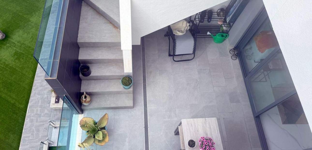 Sale - Bungalow -
Guardamar del Segura - EL RASO