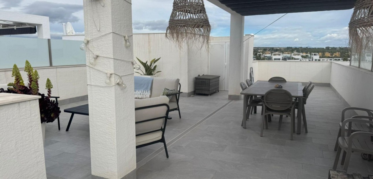 Sale - Bungalow -
Guardamar del Segura - EL RASO